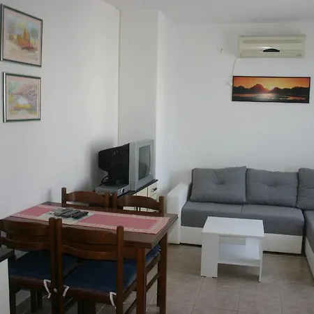 Two-bedroom In Barbat Viii * Barbat na Rabu