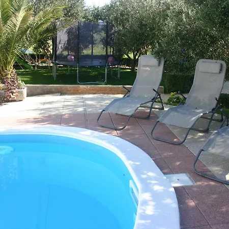 Two-bedroom In Barbat Viii