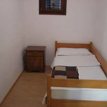 Two-bedroom In Barbat Viii
