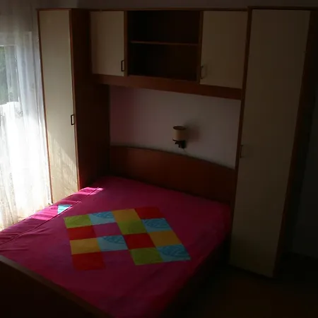 Two-bedroom In Barbat Viii * Barbat na Rabu